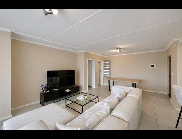 2 BEDROOM APARTMENT FOR SALE IN MODDERFONTEIN